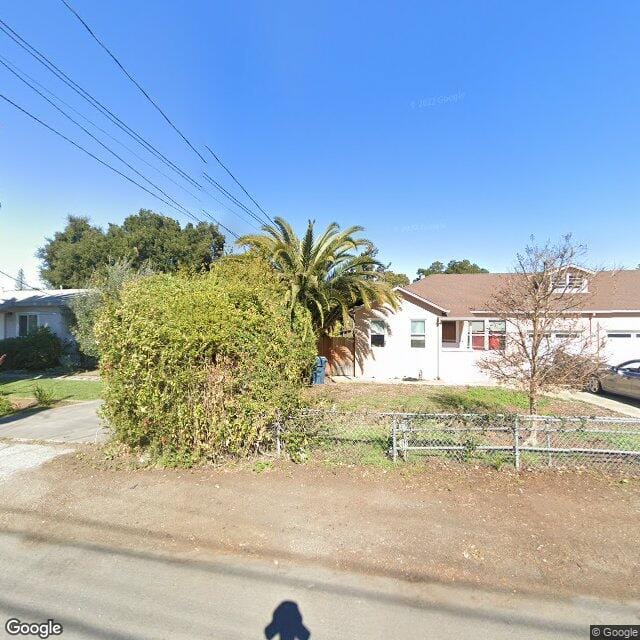 Photo of REDWOOD OAKS APTS