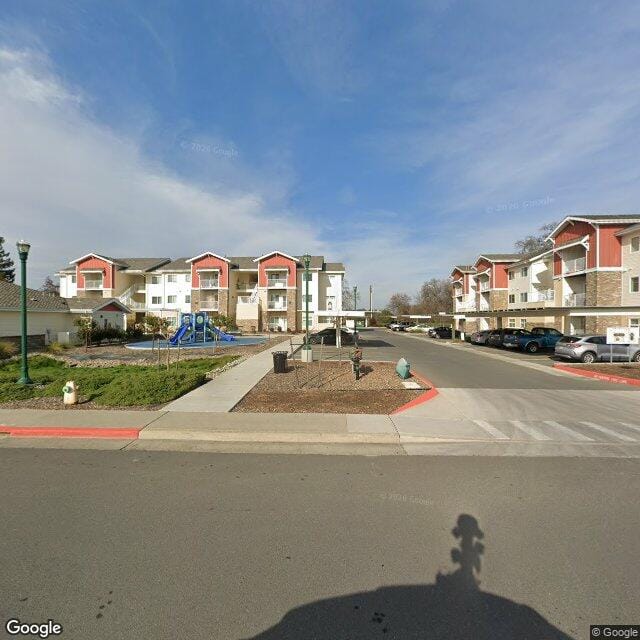 Photo of FORD OAKS APARTMENTS