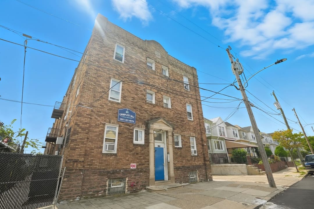 Photo of 1806 W Champlost St