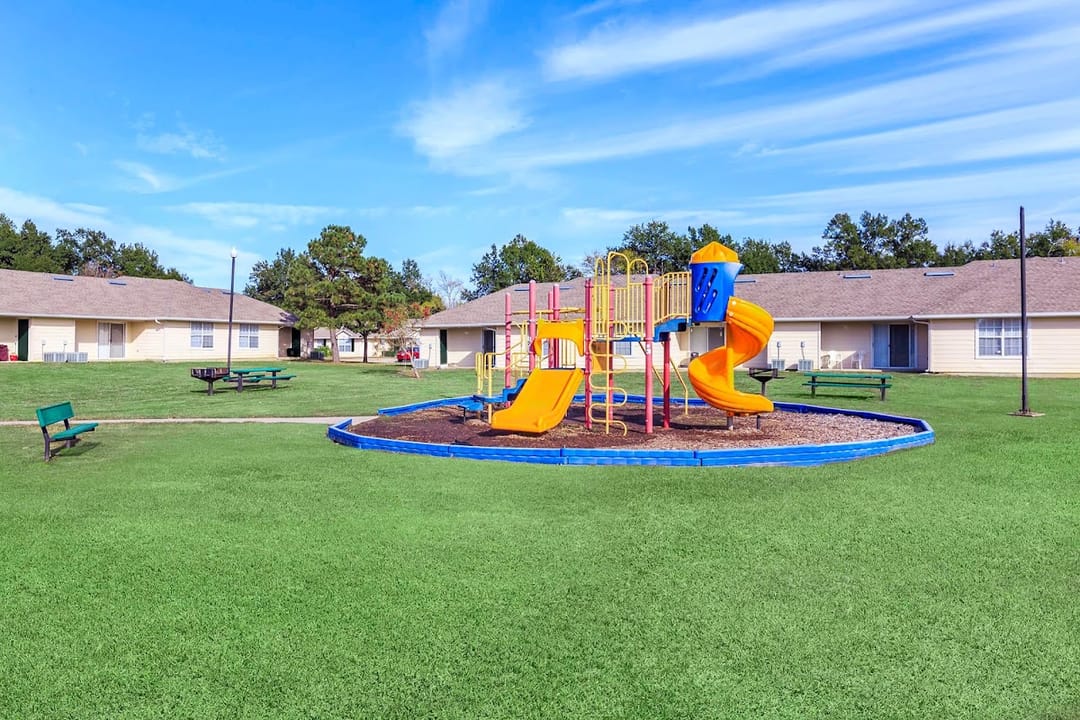 Photo of Oak Meadow Townhomes