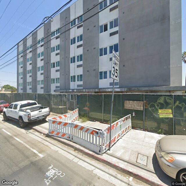 Photo of 7524 S Hoover St