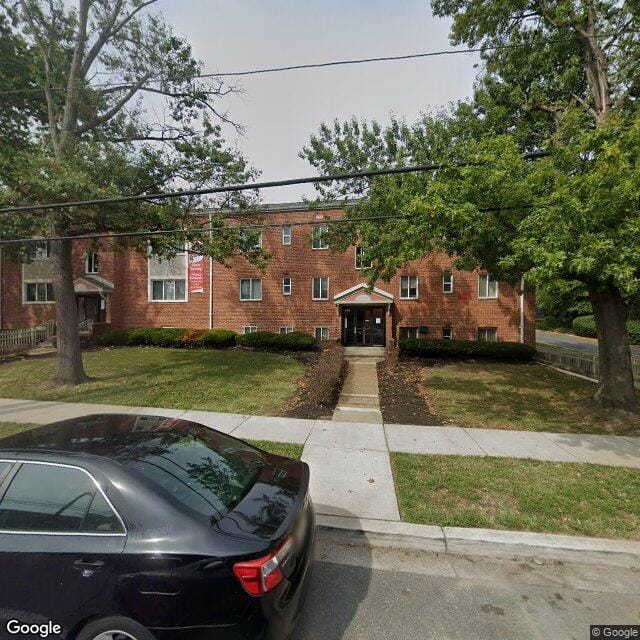 Photo of QUEBEC ARMS APTS