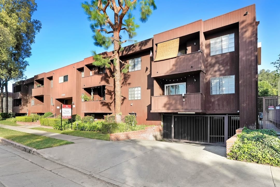 Photo of 217 W Tujunga Ave