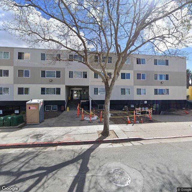 Photo of SUNSET SQUARE APTS