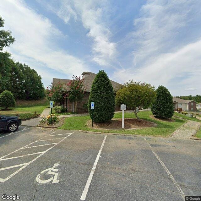 Photo of OAK CREST APTS