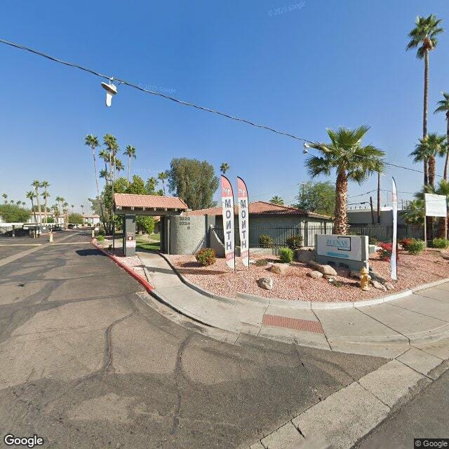 Photo of Buenas on 32nd