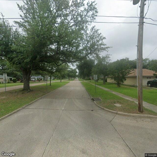 Photo of MANOR AT LAKE CHARLES (FORMERLY FIFTH AVENUE APTS)
