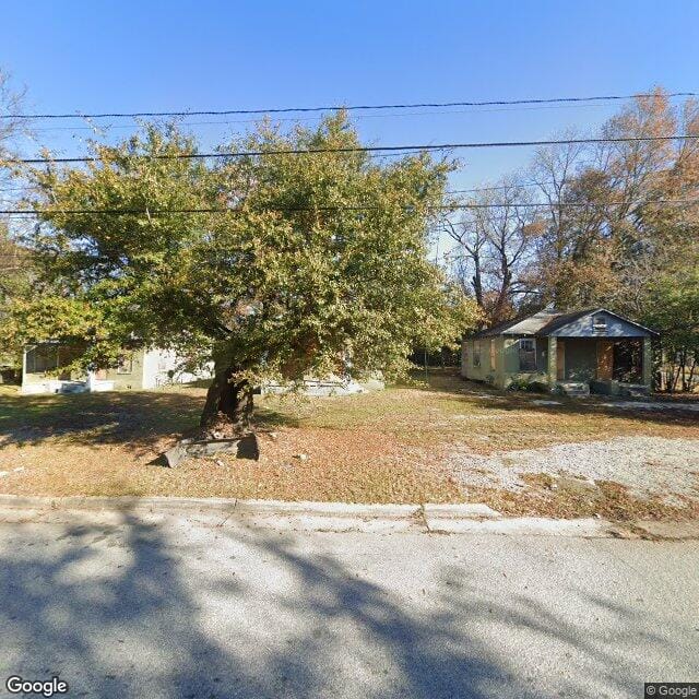 Photo of 2419 Garden Dr