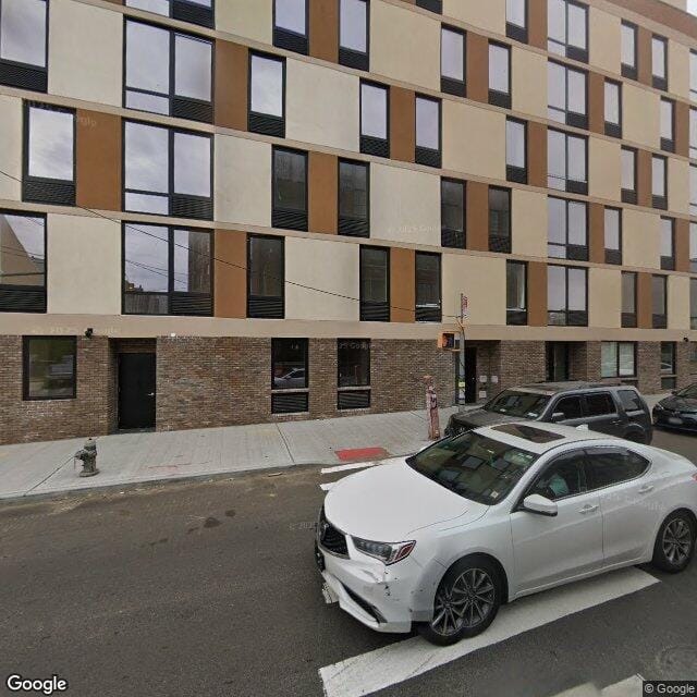 Photo of 1663 E New York Ave
