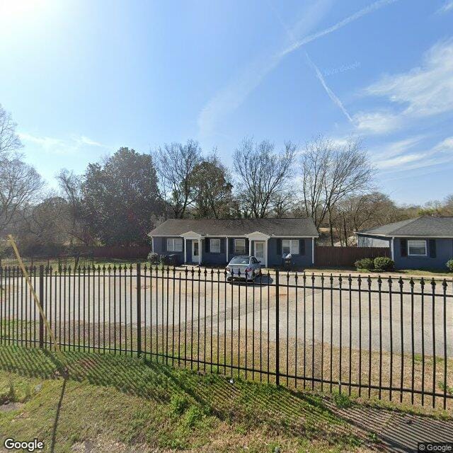 Photo of 914 Railroad St