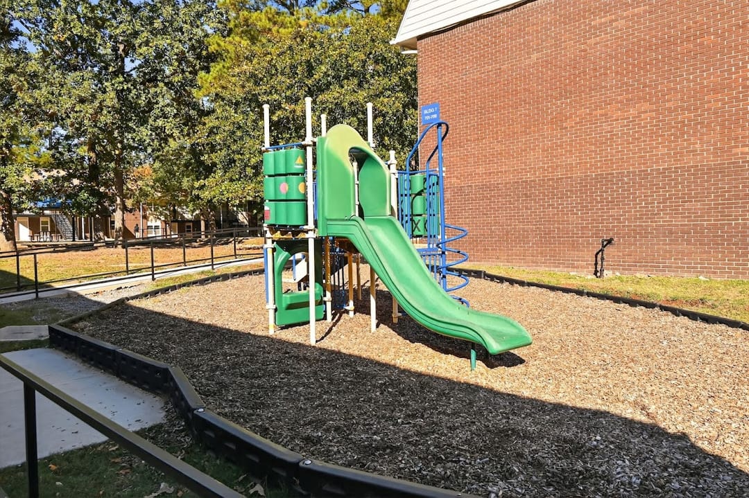 Photo of Fair Oaks Apartments