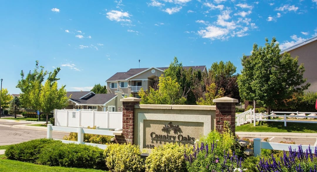 Photo of Country Oaks Apartments