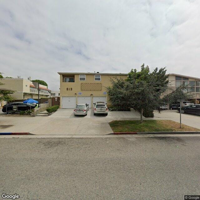 Photo of 813 9th St