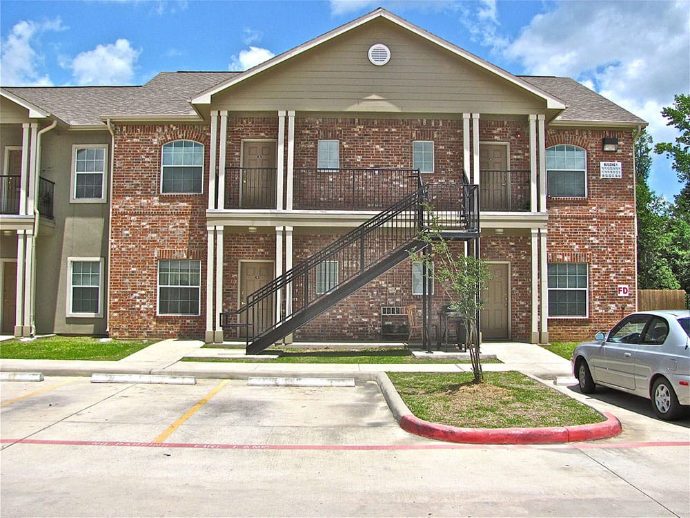 Photo of Twelve Oaks Apartments