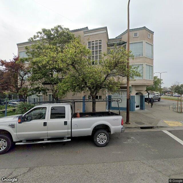 Photo of LORIN PLAZA STATION