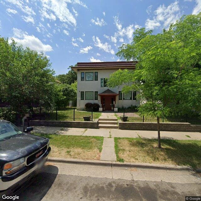 Photo of 1119-1123 Logan Ave