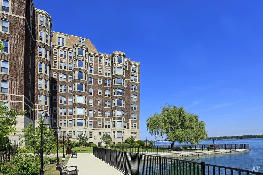 Photo of Aaron Apartments