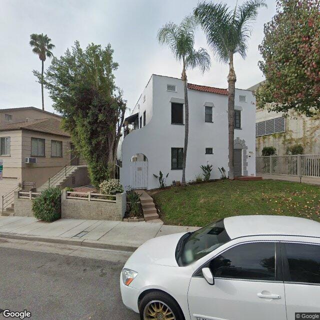 Photo of 921 West Knoll Apartments