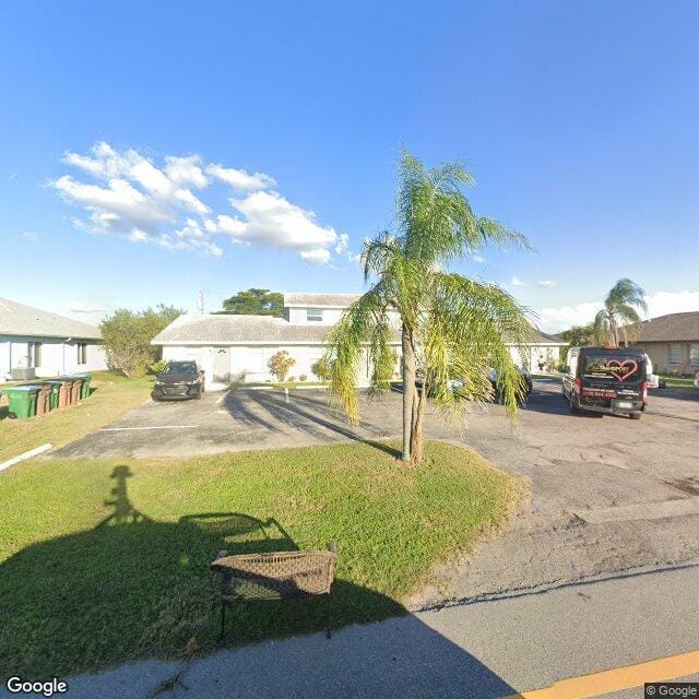 Photo of 4705 SE 4th Pl