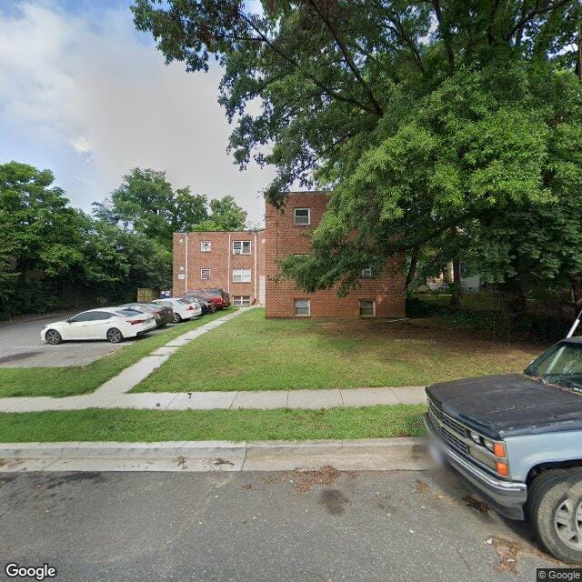 Photo of 6124 41st Ave