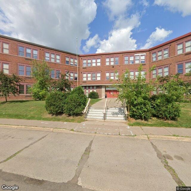Photo of Lincoln Park Apartments