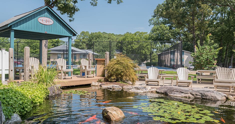 Photo of Acclaim at Carriage Hill Apartments