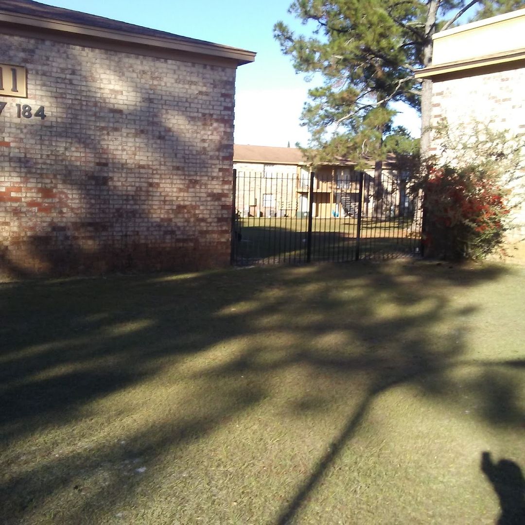 Photo of Forest Creek Apartments