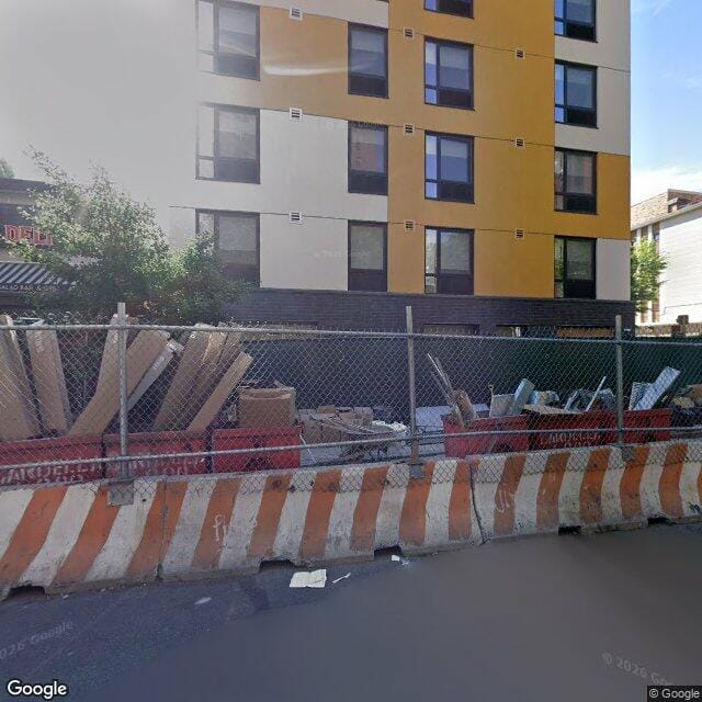 Photo of 784 Courtlandt Ave