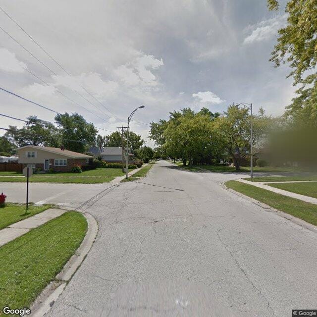 Photo of Hamlin Ave Apartments