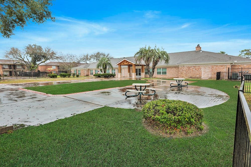 Photo of The Heights at Post Oak