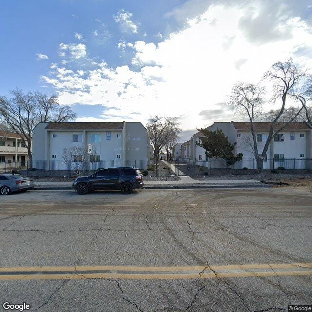 Photo of PALMDALE PARK APARTMENTS