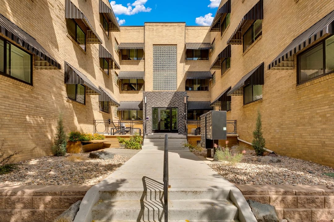 Photo of Roanoke Apartments