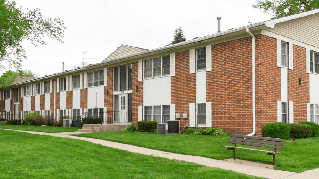 Photo of Colonial Square Apartments