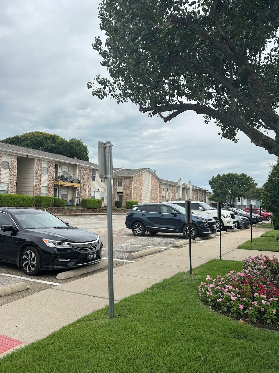 Photo of Carlyle Crossing