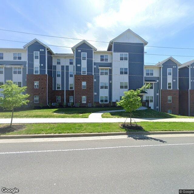Photo of NORTHLAKE CENTER APARTMENTS