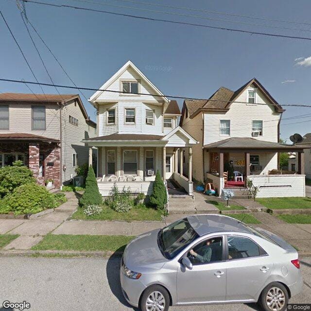 Photo of 402 27TH ST