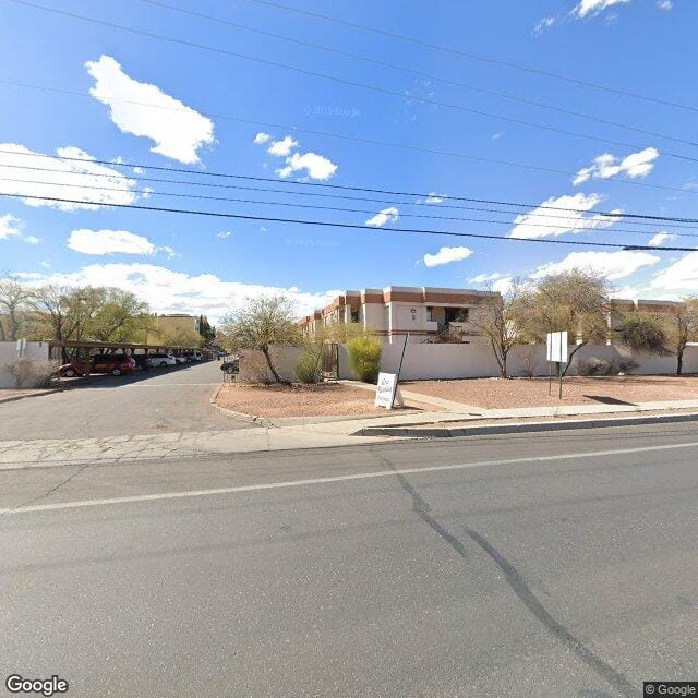 Photo of 2485 N Alvernon Way