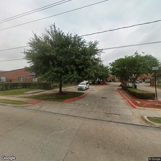 Photo of LINCOLN PARK APTS