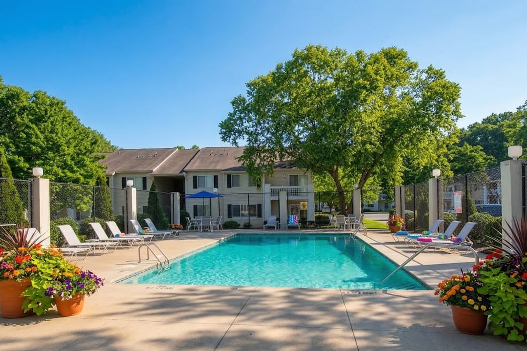 Photo of Crescent Oaks Apartment Homes