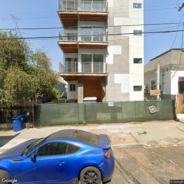 Photo of 319 N Westlake Ave