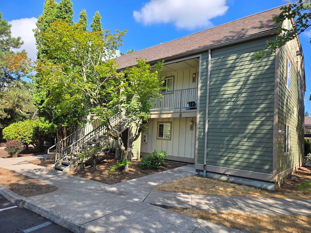 Photo of Pines Apartments