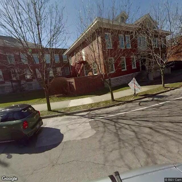 Photo of EAST OAK APARTMENTS