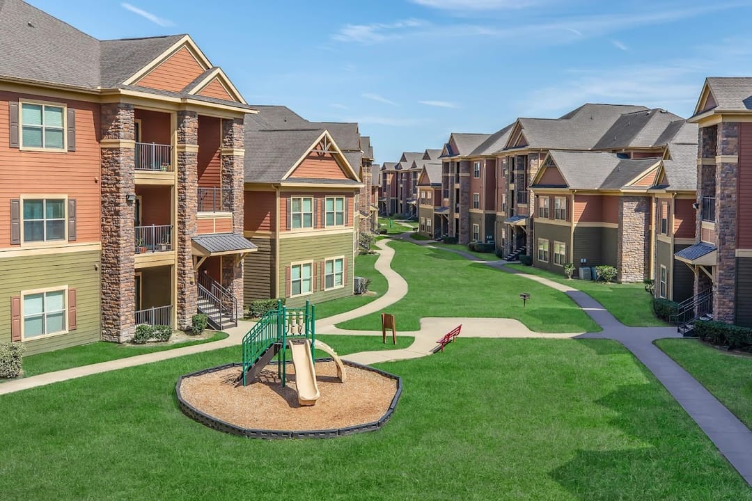 Photo of Mansions at Hastings Green
