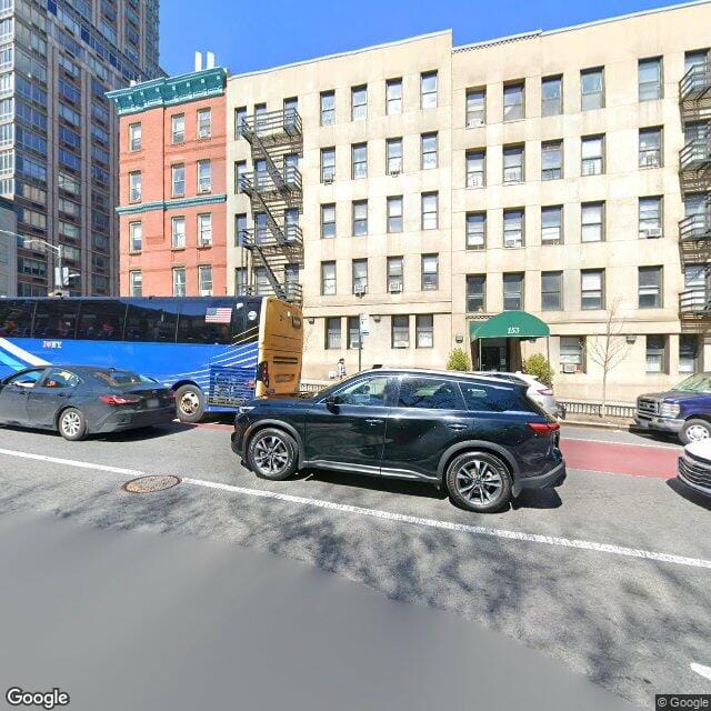 Photo of PARK AVENUE APTS