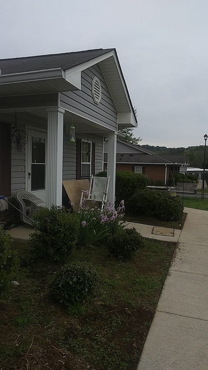 Photo of 1354 Old Cave Spring Rd SW