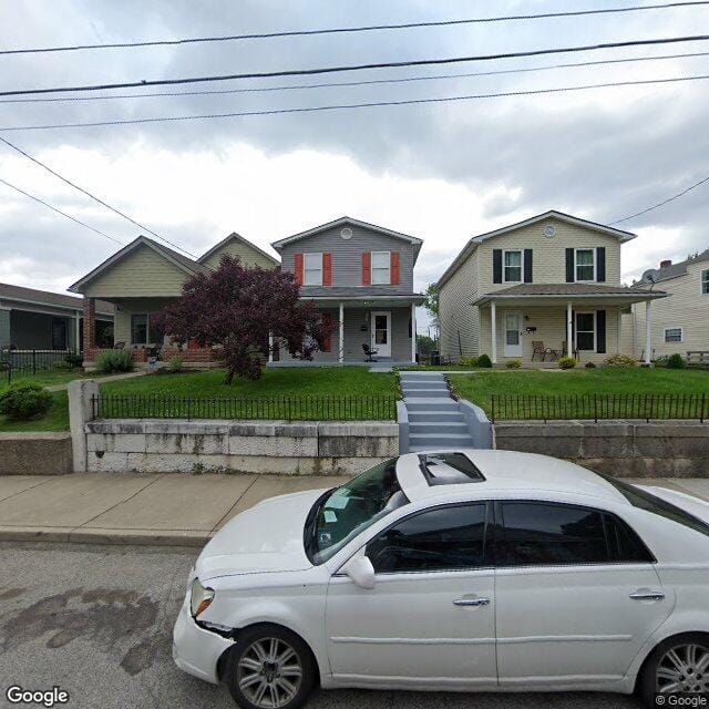 Photo of 511 E OAK ST