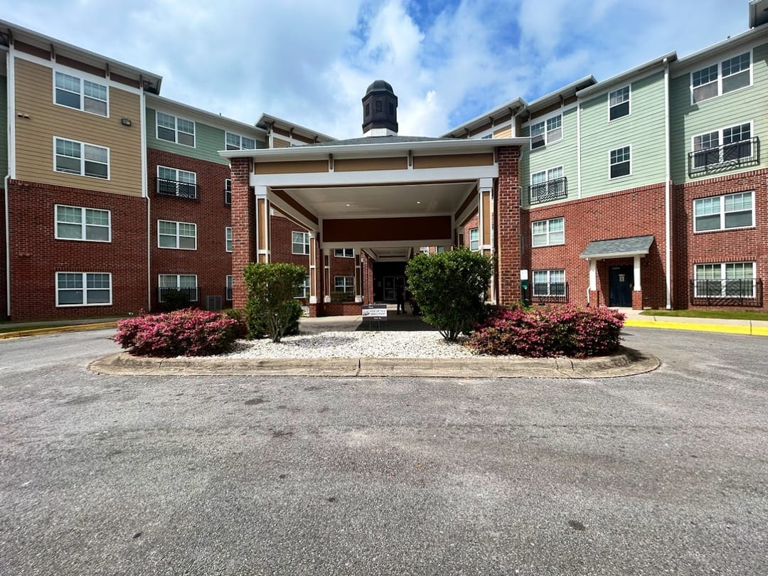 Photo of Johnson Lake Apartments