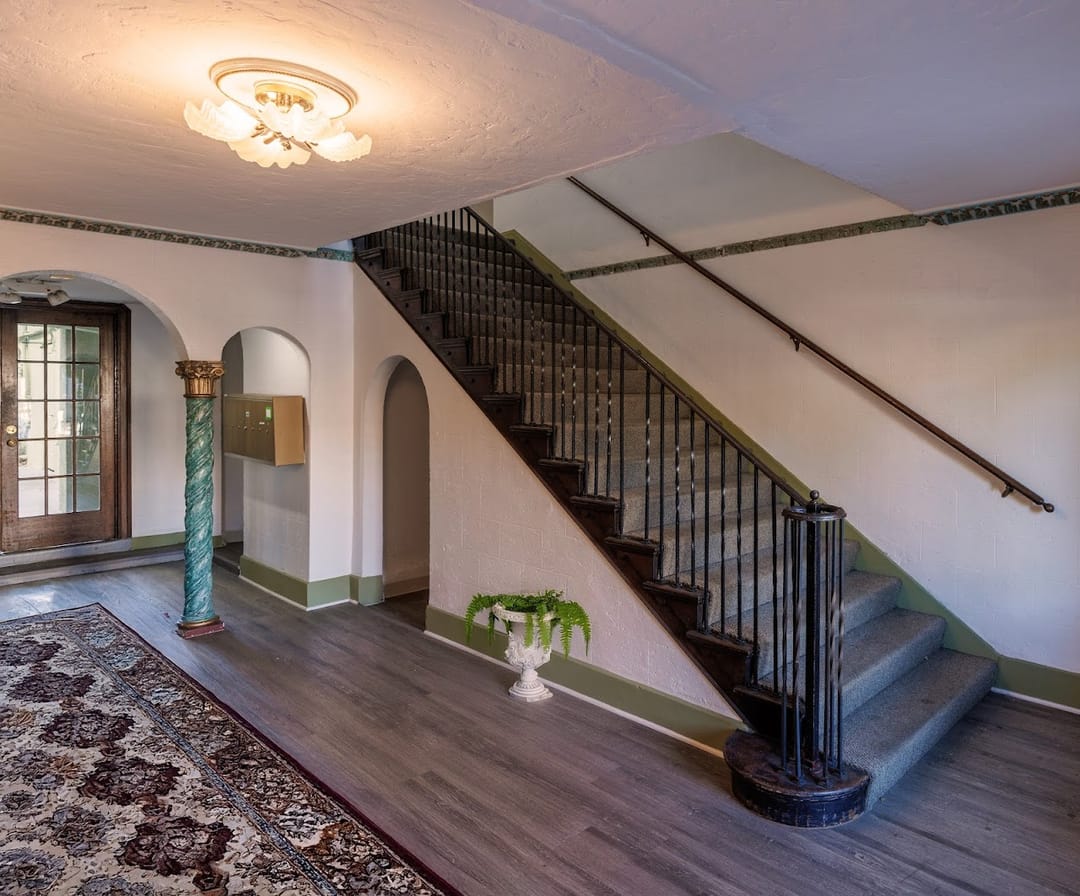 Photo of 1607 Santa Clara Ave