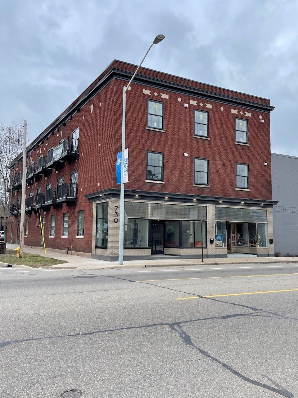 Photo of Leonard Apartments