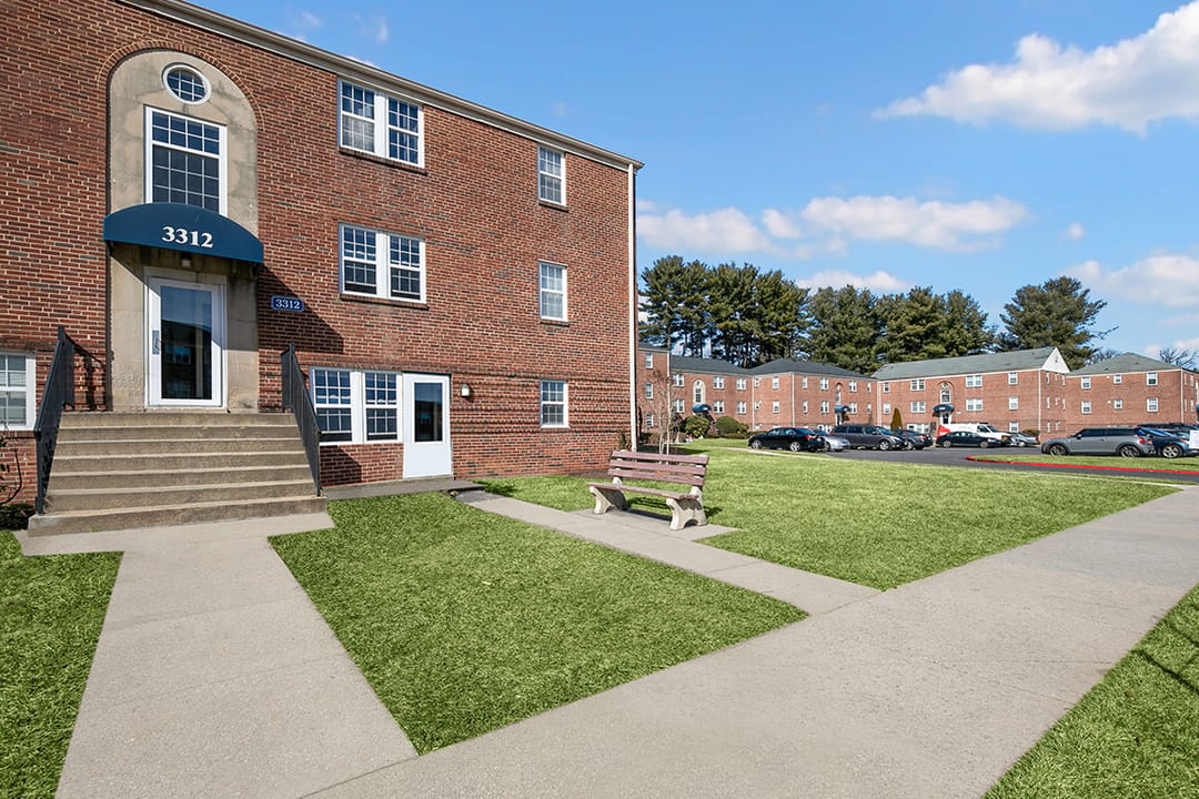 Photo of Crossroads Apartments